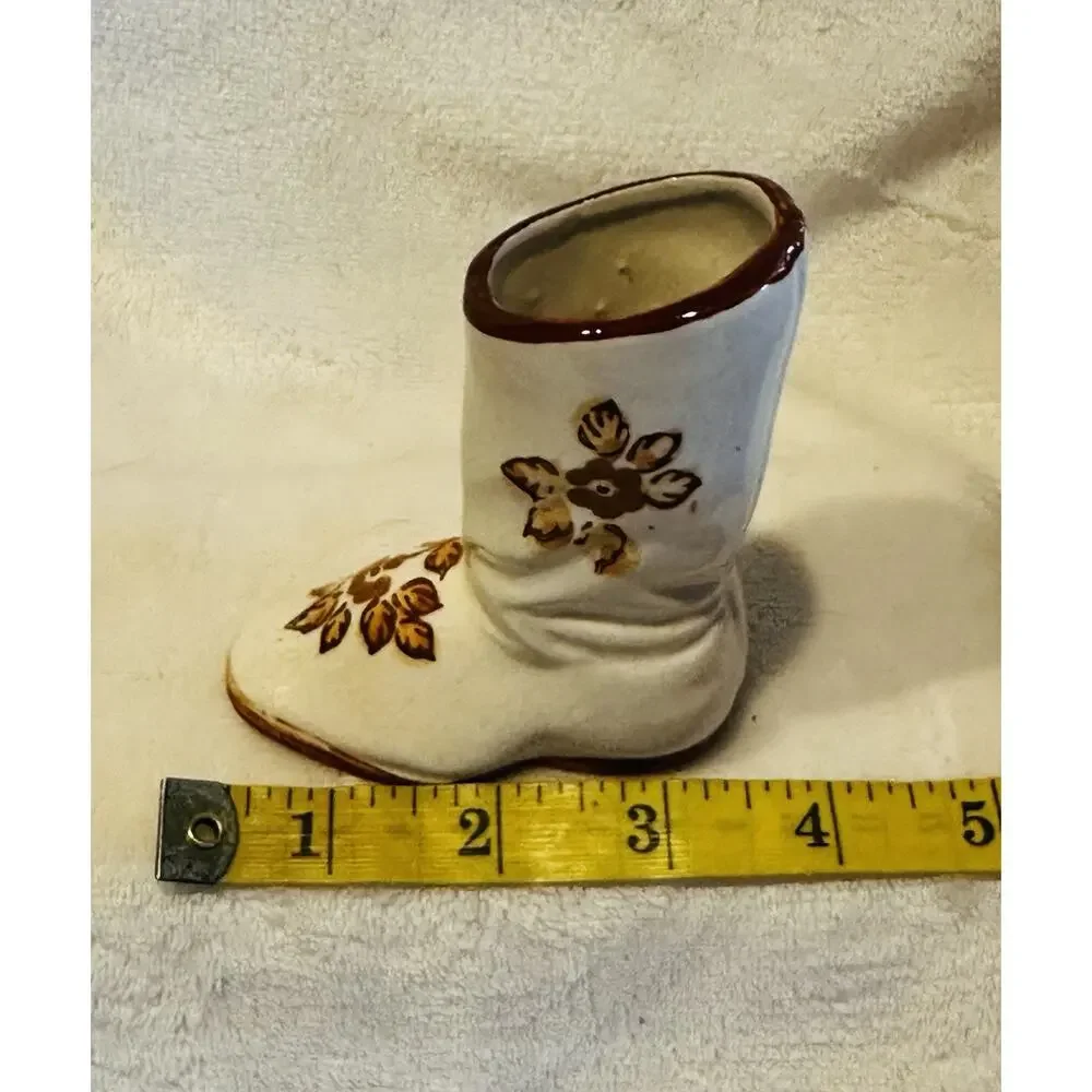 VTG MADE IN OCCUPIED JAPAN Ceramic Hand Painted 3” Decorative Boots Floral